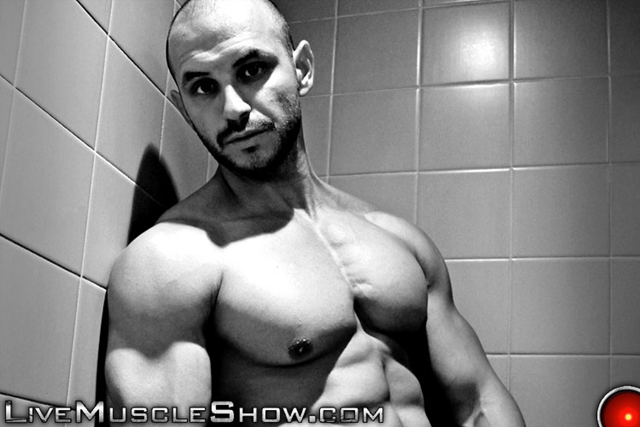Live Muscle Show Tyron dominant muscle hunk men power masculinity Tyron man wrestling weight lifting 001 male tube red tube gallery photo - Tyron